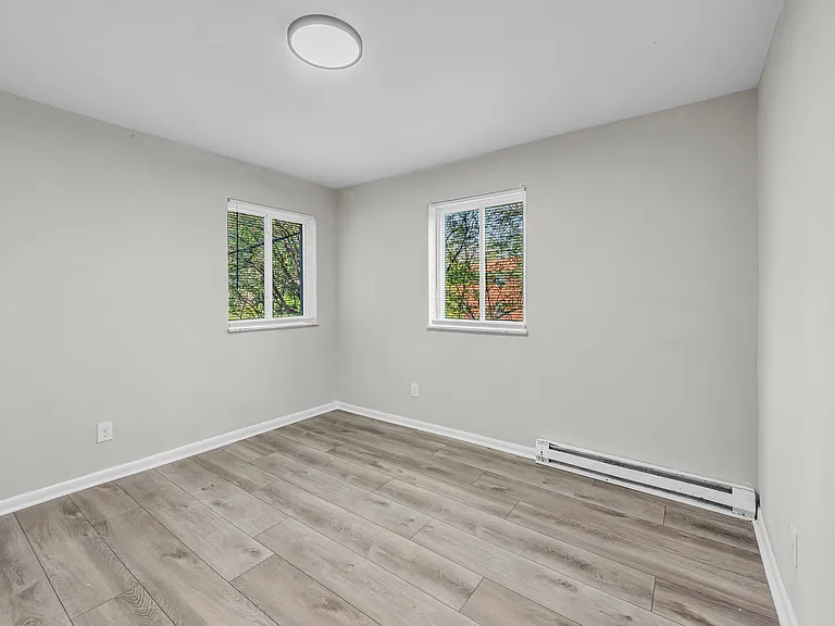 Amber Woods Apartment — Photo 8