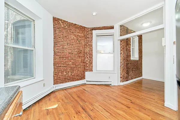 Rented by Living New York | media 10