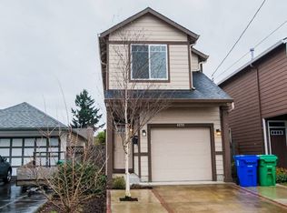 8272 NE Multnomah St, Portland, OR 97220