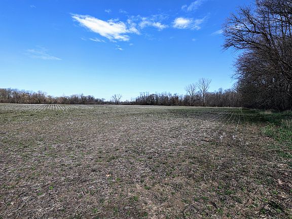 2nd image of Vl Cres #352