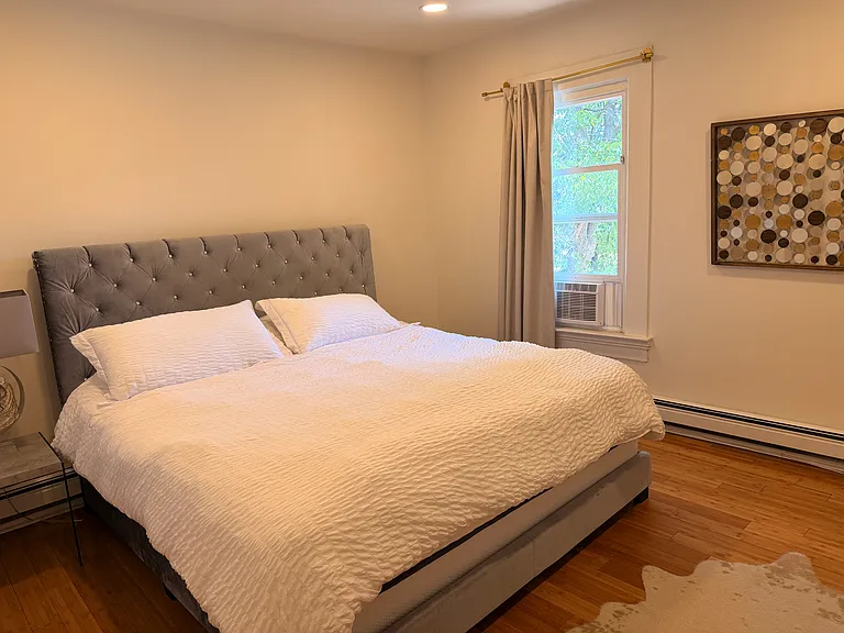 Second bedroom w. King bed and Juliet balcony