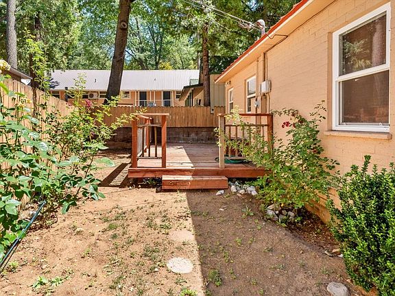 3rd image of 4517 Dunsmuir Ave