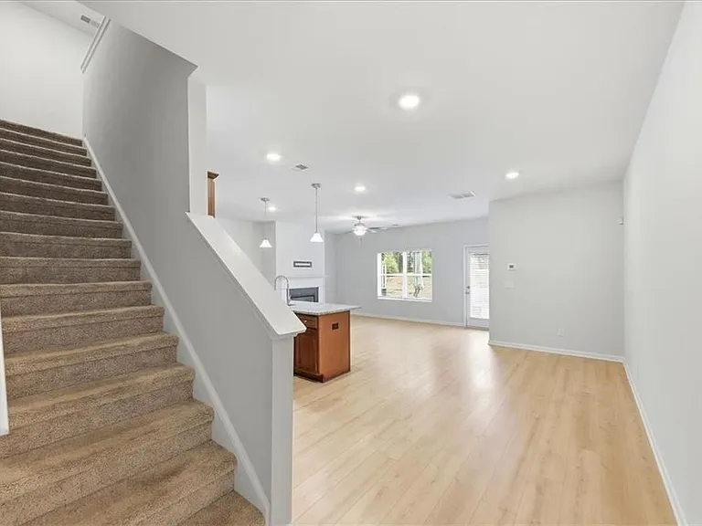 4526 Fillmore Trl — Photo 4