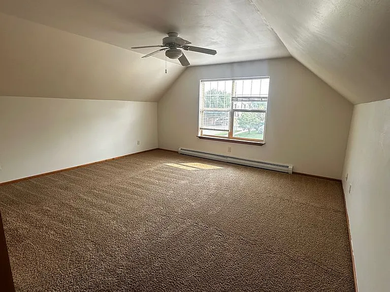 675 N 15th Ave — Photo 20