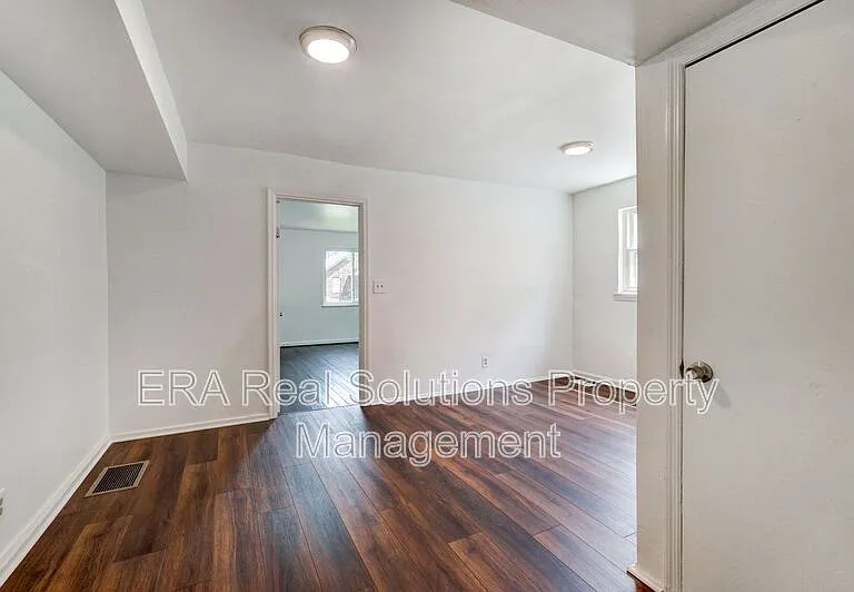 2137 Weron Ln #1 — Photo 35
