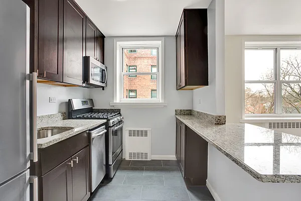 Rented by Living New York | media 2