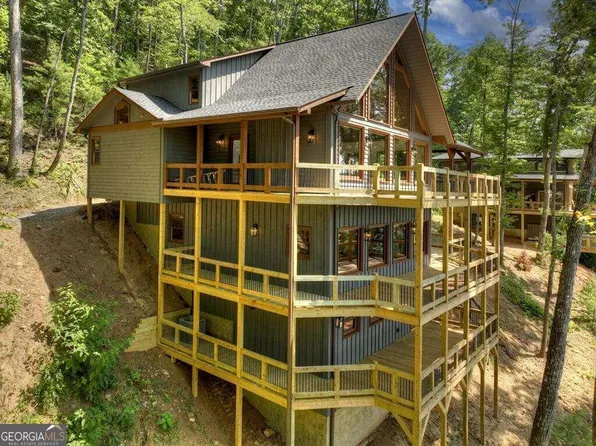 281 Mountain Retreat Dr, Morganton, GA 30560