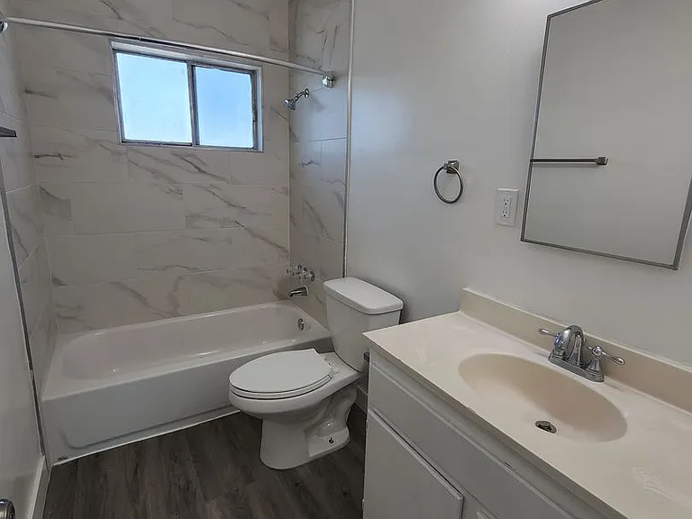 1033 W 253rd St #6 — Photo 9