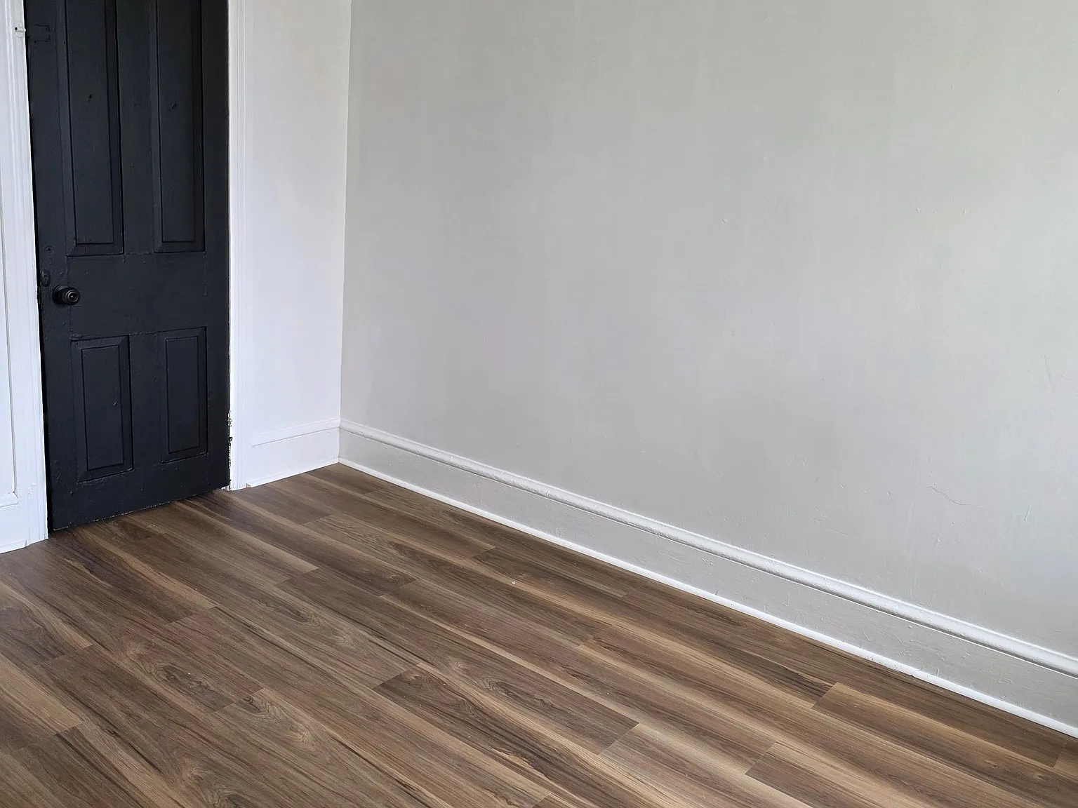 4 bed, 1.5 bath, 1254 sqft, $1,700 — Photo 2