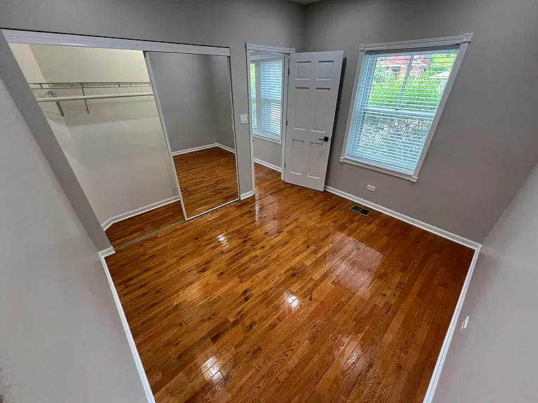 Upper level room 1