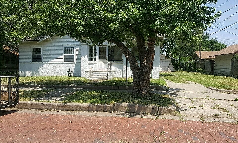 1st image of 1712 N Maple St