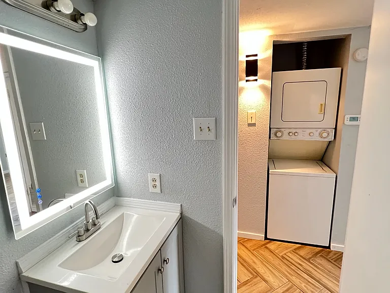 425 N Gilmer St — Photo 6