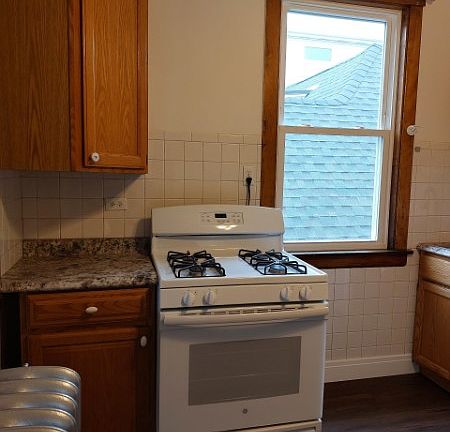 5th image of 4831 N Seeley Ave