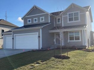 3205 SE Mill Creek Ln, Lees Summit, MO 64063