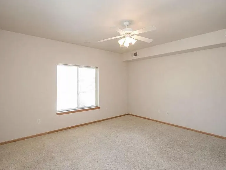 200 Sadler Ln — Photo 9