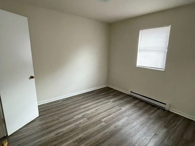 1000 Rucker St — Photo 6