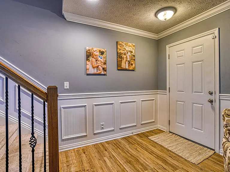 4880 Imperial Dr — Photo 5