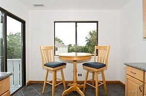 4th image of 307 Maplewood Ct APT A-2