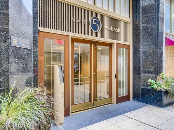 5 N Wabash Ave APT 1401, Chicago, IL 60602