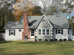 124 Mount Sinai Coram Rd, Coram, NY 11727