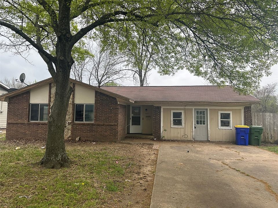 1st image of 1621 Woodhaven Dr