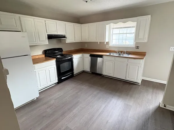 526 Whitener Dr, Dalton, GA 30721