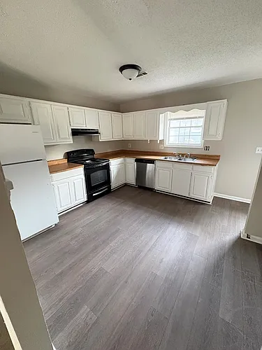 526 Whitener Dr Photo 1