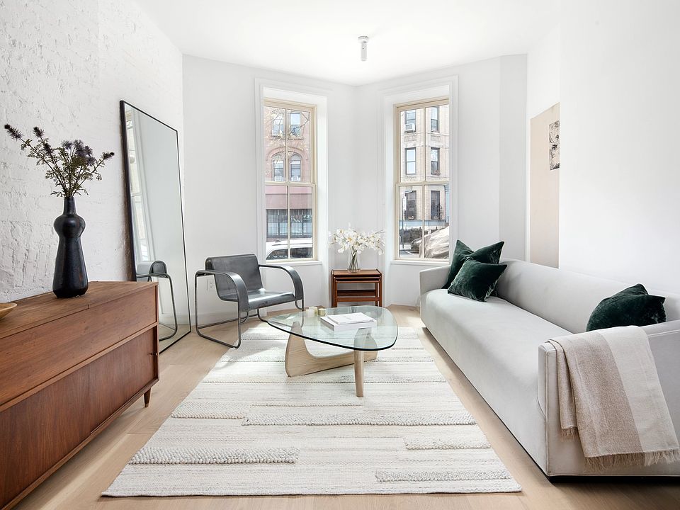 1st image of 340 6th Ave APT 1