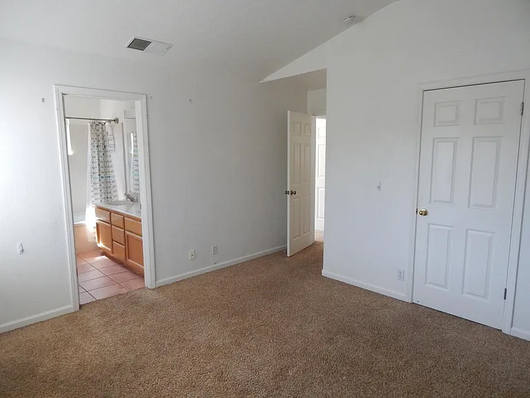 1200 Farragut Cir — Photo 18