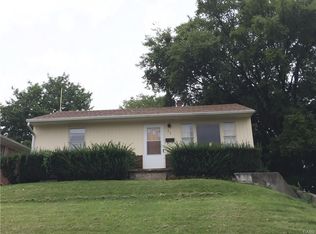 65 Murray Hill Dr, Dayton, OH 45403
