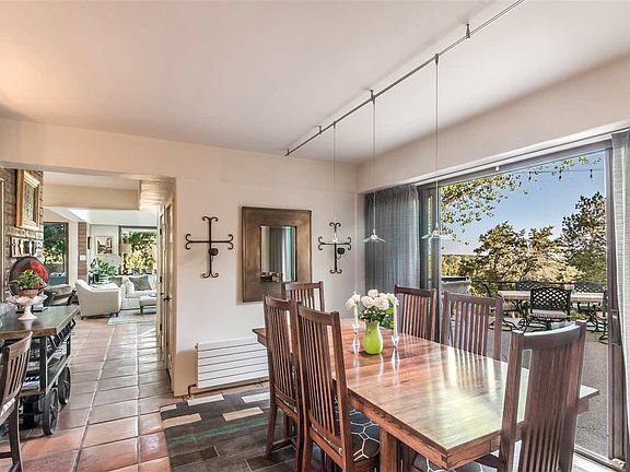 5th image of 313 Los Arboles Dr