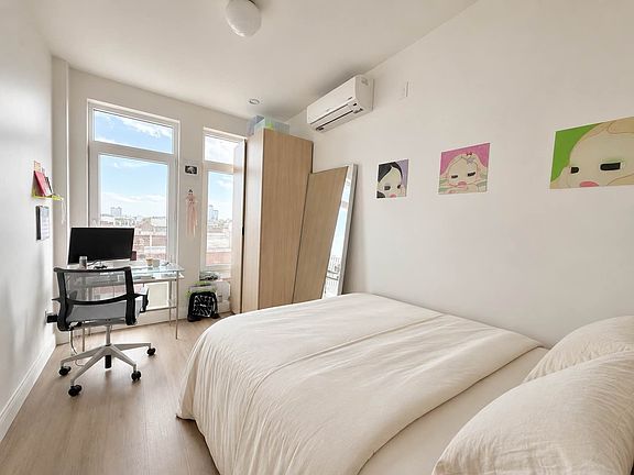 5th image of 270 Sullivan Pl #6A