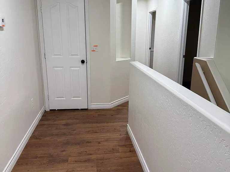 518 W Scott Ave — Photo 16