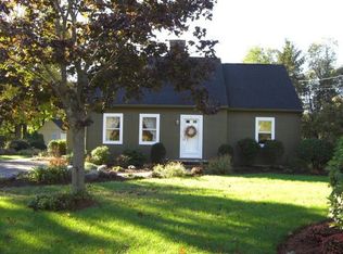 5 Meadow Brook Ln, Hampden, MA 01036