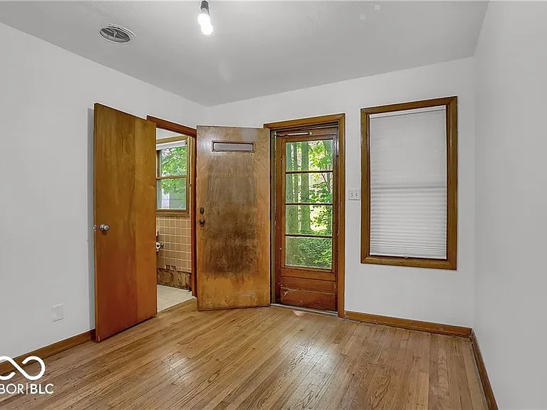 760 W Pine St — Photo 26