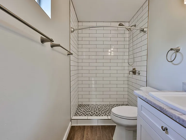 5036 Raymond Pl — Photo 36