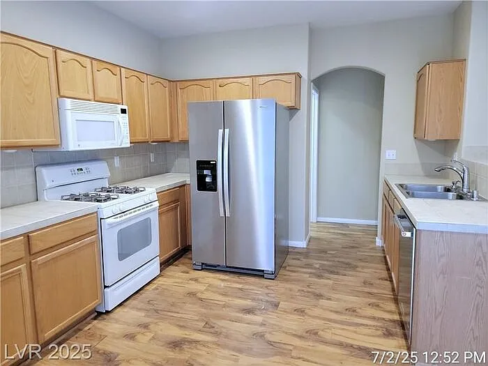228 Friendly Ct — Photo 7