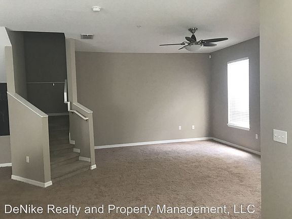 3rd image of 7109 Harmony Square Dr S