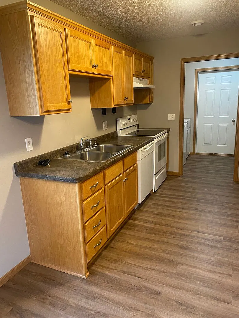 3 Bedroom Townhome on Peach Dr. in Sauk Rapids! — Photo 2