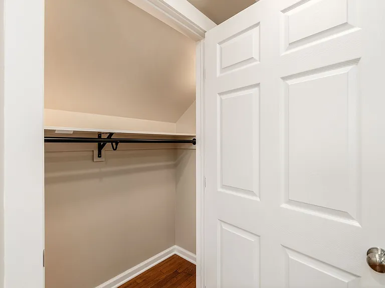 2215 Dresden St — Photo 25