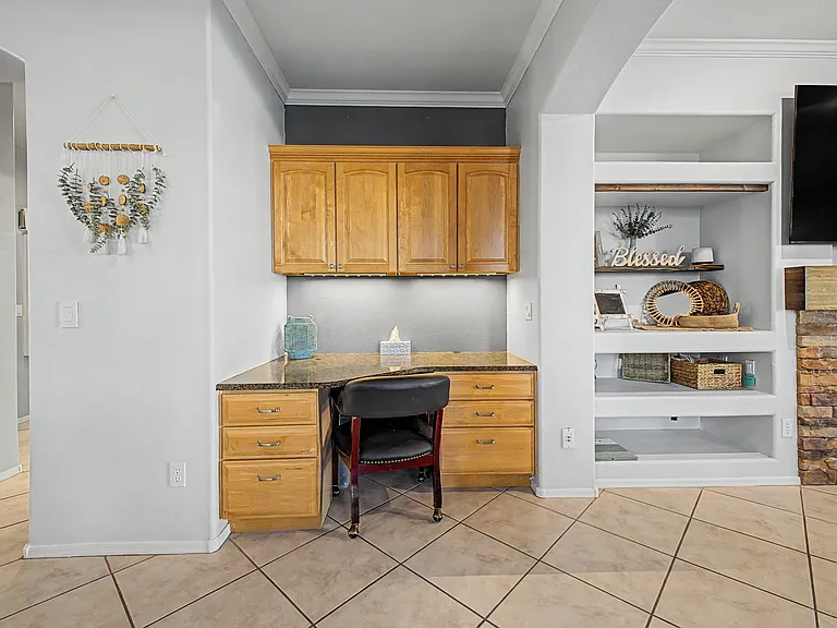 1622 W Nighthawk Way — Photo 6