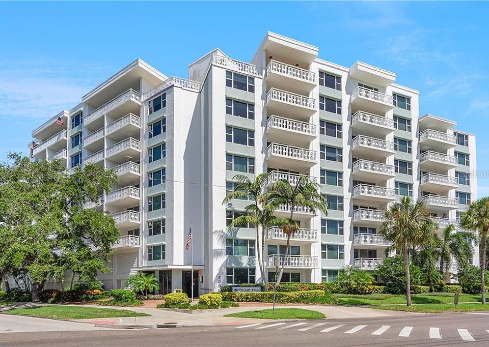 1st image of 700 Beach Dr NE APT 405