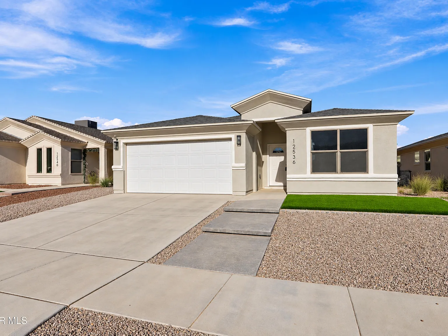 3 bed, 2.0 bath, 1566 sqft, $2,000 — Photo 3