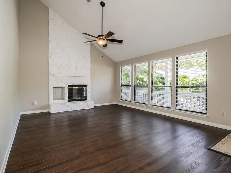 11159 Wethersfield Ct — Photo 6