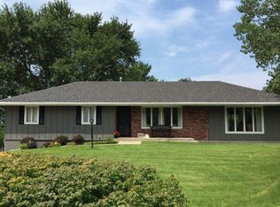 119 Vista View Ct, Ozawkie, KS 66070