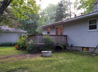 W7749 Wayside Rd, Crivitz, WI 54114