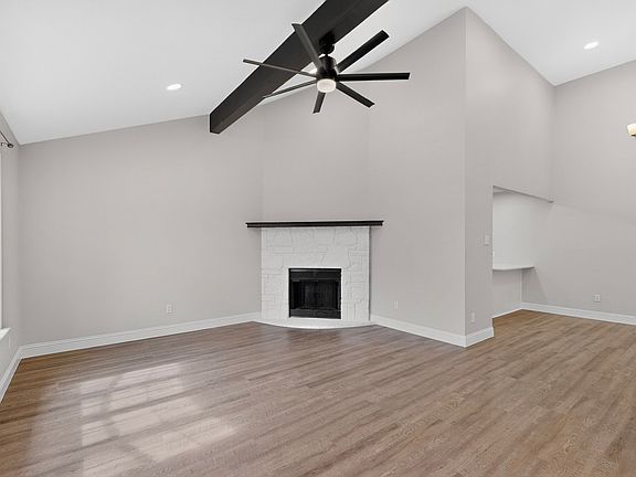 4th image of 7729 Misty Ridge Dr N
