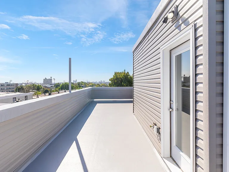 429 W York St #2 — Photo 7