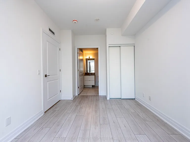 30 Elm Dr W #601 — Photo 22