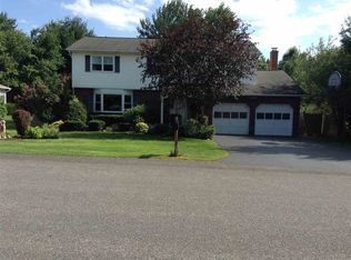 12 Hampshire Way, Schenectady, NY 12309